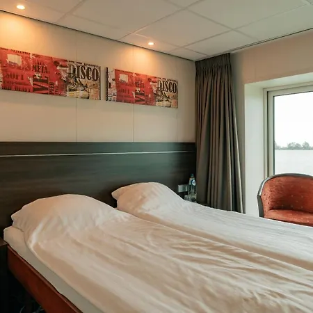 Arielle Queen Flusskreuzfahrtschiff 4*