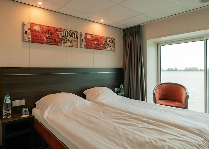 Arielle Queen Flusskreuzfahrtschiff 4*